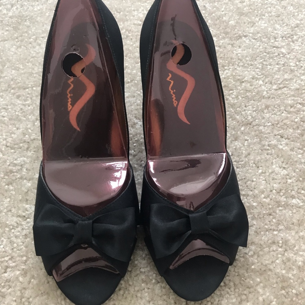 Nina Black satin peep toe with bow dress pumps